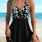 Costume da bagno a due pezzi con top con spalline e pantaloncini aderenti
