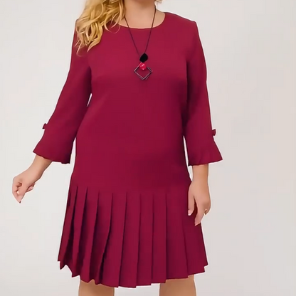 Abito casual da donna con scollo rotondo e orlo plissettato