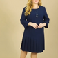 Abito casual da donna con scollo rotondo e orlo plissettato