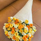Coperta con bouquet di fiori all'uncinetto
