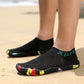 🏖️ Scarpe da spiaggia con tomaia in mesh ad asciugatura rapida: leggere, antiscivolo e perfette per le spiagge sabbiose.