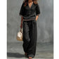 Completo da donna in lino a due pezzi: top con scollo a V e pantaloni.