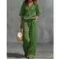 Completo da donna in lino a due pezzi: top con scollo a V e pantaloni.