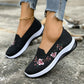 👟🌸 Scarpe slip-on in maglia con motivi floreali