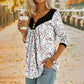 T-shirt da donna a maniche lunghe con scollo a V e stampa.